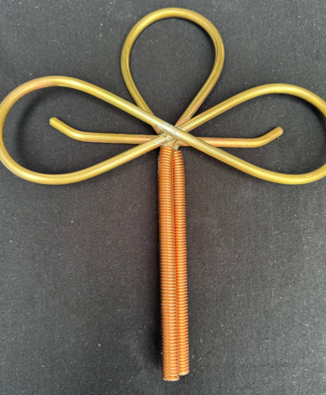 SHE-Lemniscaat Ankh met koperen spiraal (240 mm hoog)